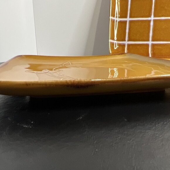 Pair of Style Eyes by Baum Bros Retro Embossed Brown Dinner Plates 8.5” & 10” - Picture 4 of 10